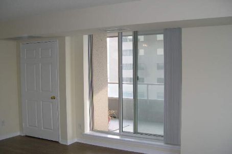 Preview image for 18 Hillcrest Ave #1110, Toronto