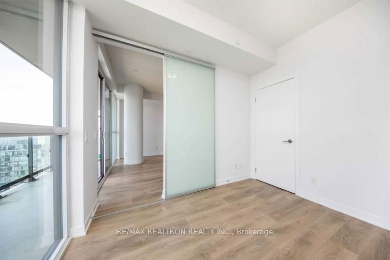 Preview image for 87 Peter St #Ph307, Toronto