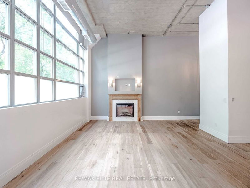 Preview image for 637 Lakeshore Blvd W #115, Toronto