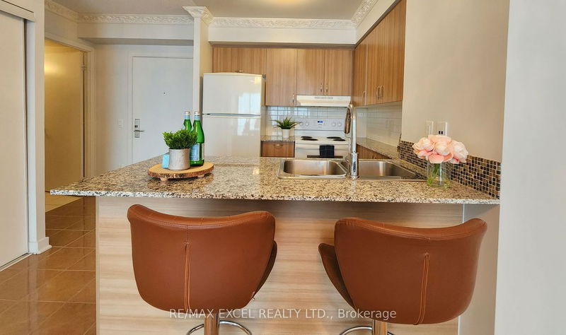 Preview image for 5740 Yonge St #803, Toronto