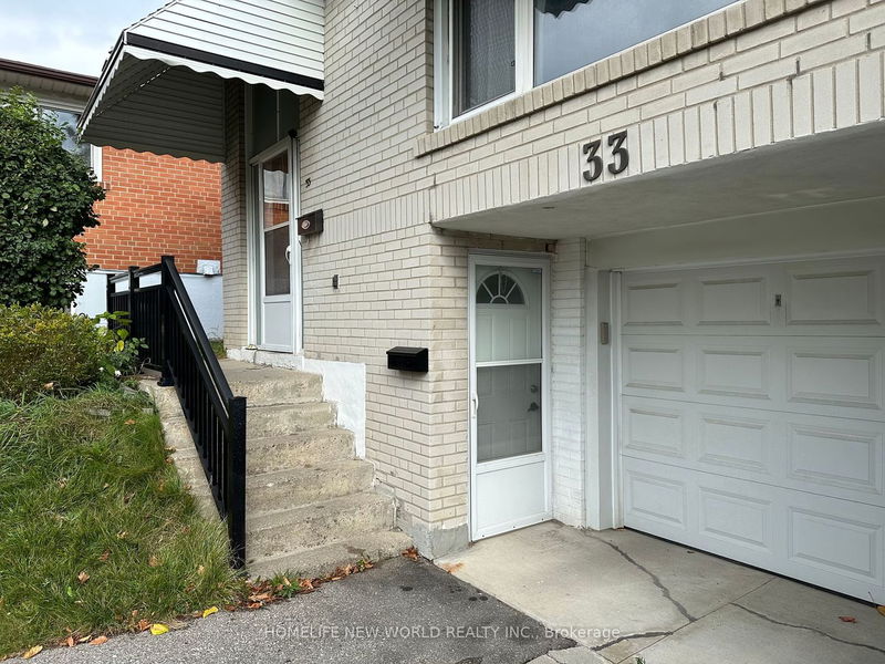 Preview image for 33 Yatesbury Rd, Toronto