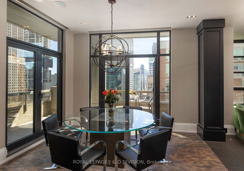 Preview image for 68 Yorkville Ave #1601, Toronto