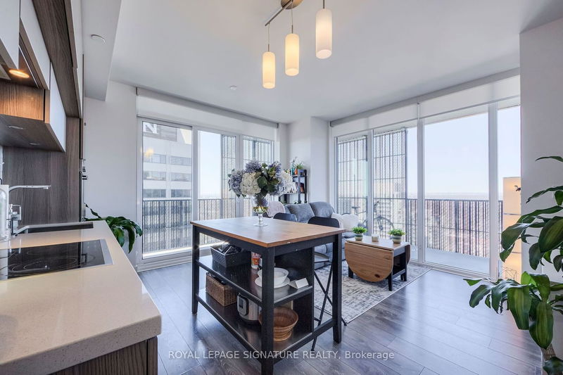 Preview image for 8 Eglinton Ave E #3105, Toronto