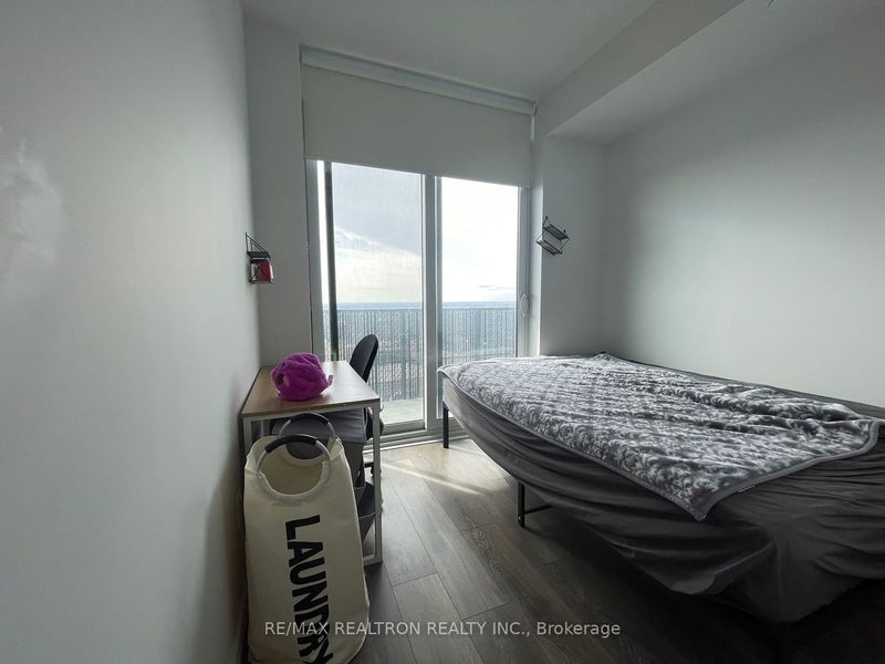 Preview image for 8 Eglinton Ave E #4102, Toronto