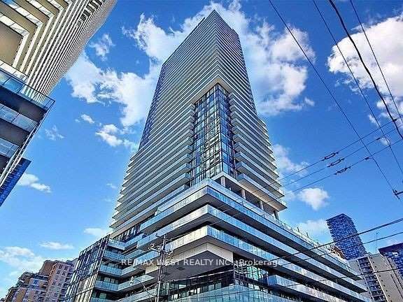 Preview image for 161 Roehampton Ave #908, Toronto