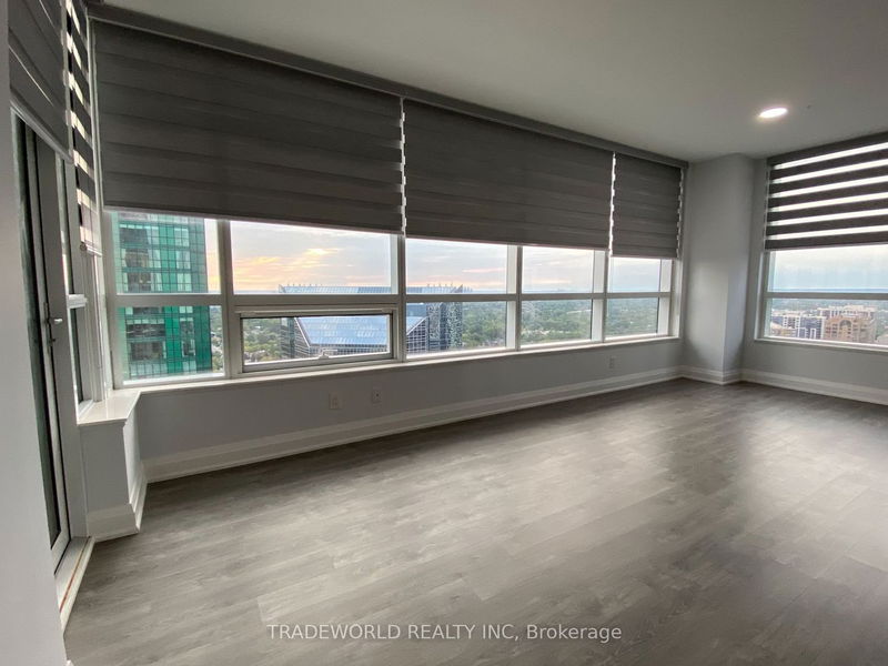 Preview image for 2 Anndale Dr #3202, Toronto