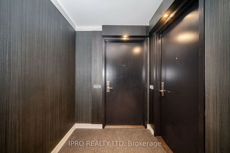 Preview image for 20 Edward St #604, Toronto