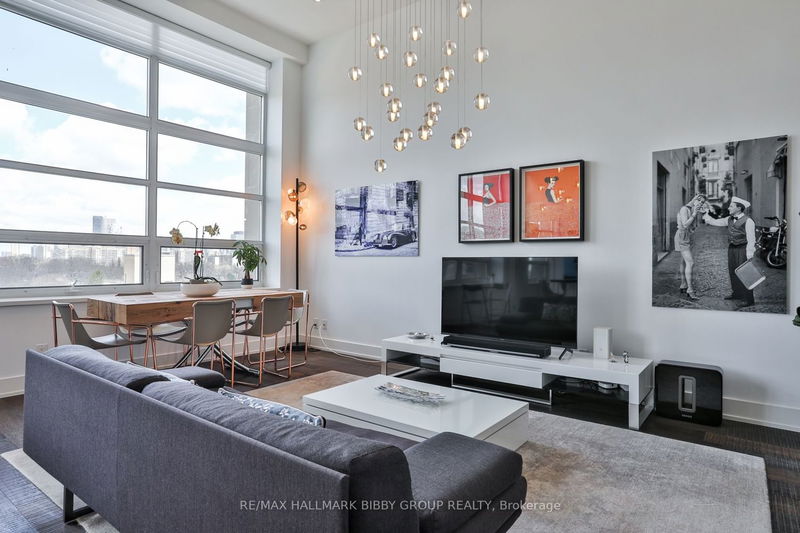 Preview image for 111 St Clair Ave W #819, Toronto