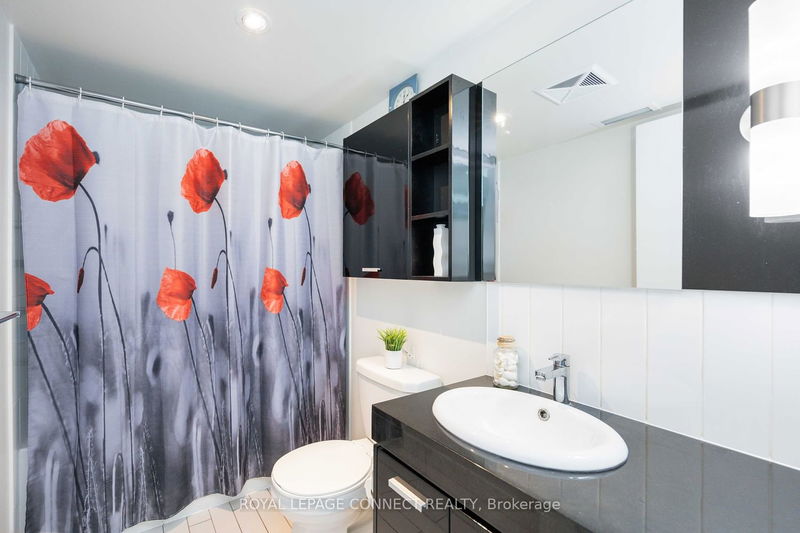 Preview image for 33 Singer Crt #711, Toronto