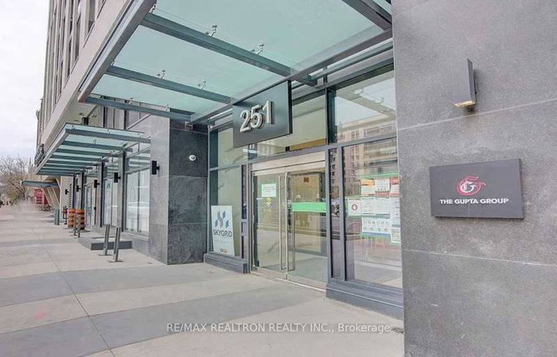 Preview image for 251 Jarvis St #3313, Toronto