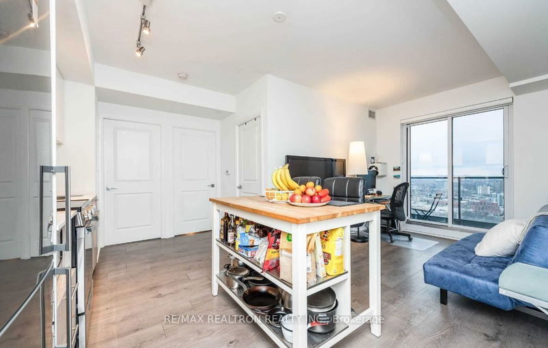 Preview image for 251 Jarvis St #3313, Toronto