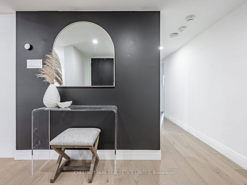 Preview image for 360 Bloor St E #1105, Toronto