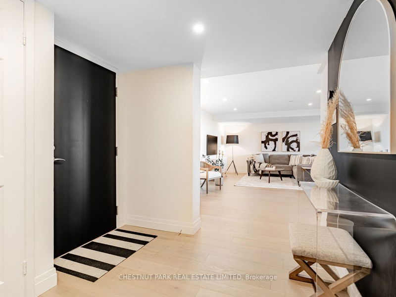 Preview image for 360 Bloor St E #1105, Toronto