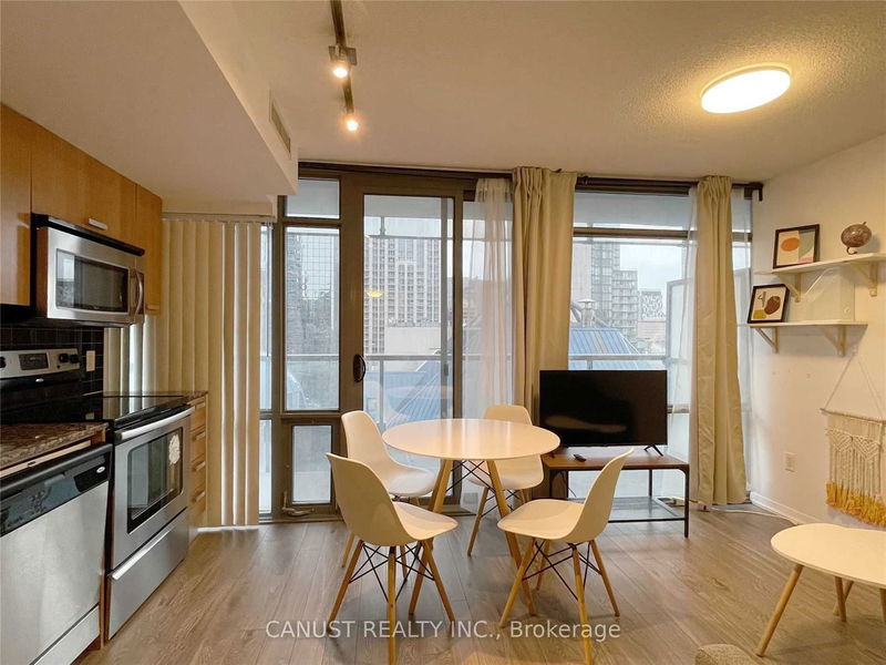 Preview image for 38 Grenville St #3305, Toronto