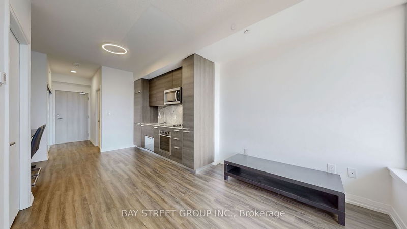 Preview image for 75 Canterbury Pl #1609, Toronto