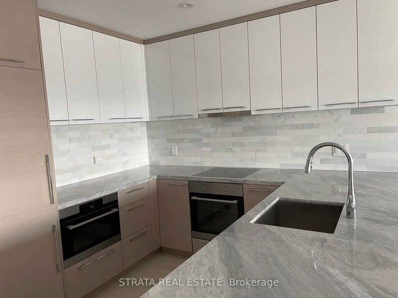 Preview image for 488 University Ave #5006, Toronto