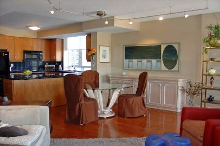Preview image for 20 Collier St #1008, Toronto