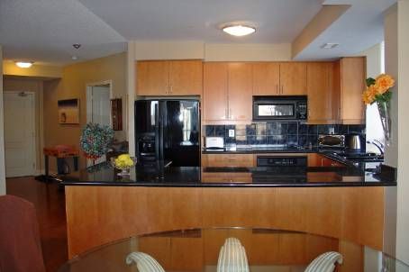 Preview image for 20 Collier St #1008, Toronto