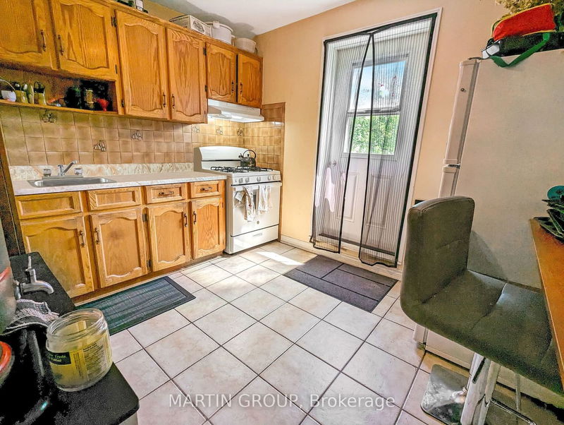 Preview image for 401 Clinton St, Toronto