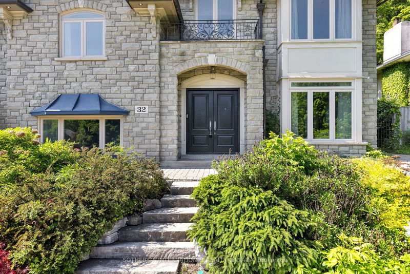 Preview image for 32 Brookfield Rd, Toronto