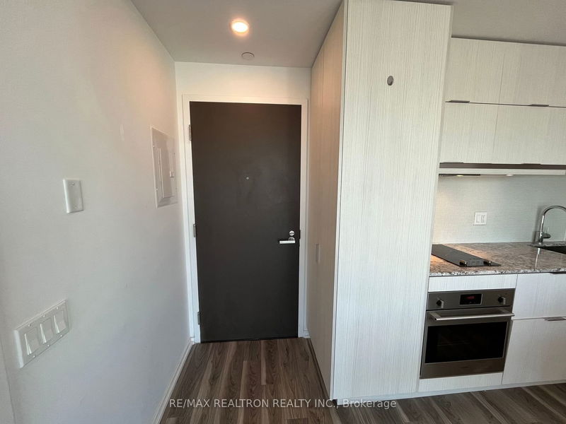 Preview image for 197 Yonge St #3113, Toronto