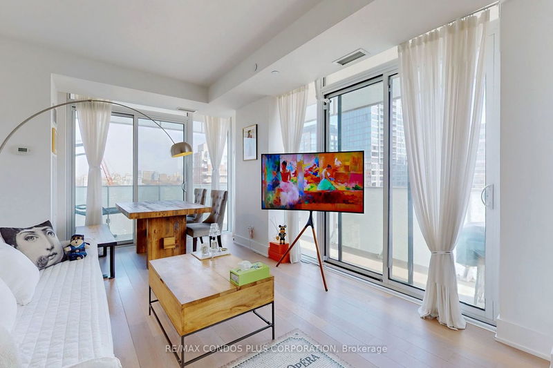 Preview image for 200 Bloor St W #2105, Toronto