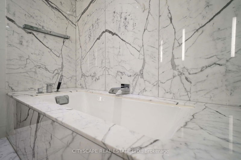 Preview image for 180 University Ave #3609, Toronto