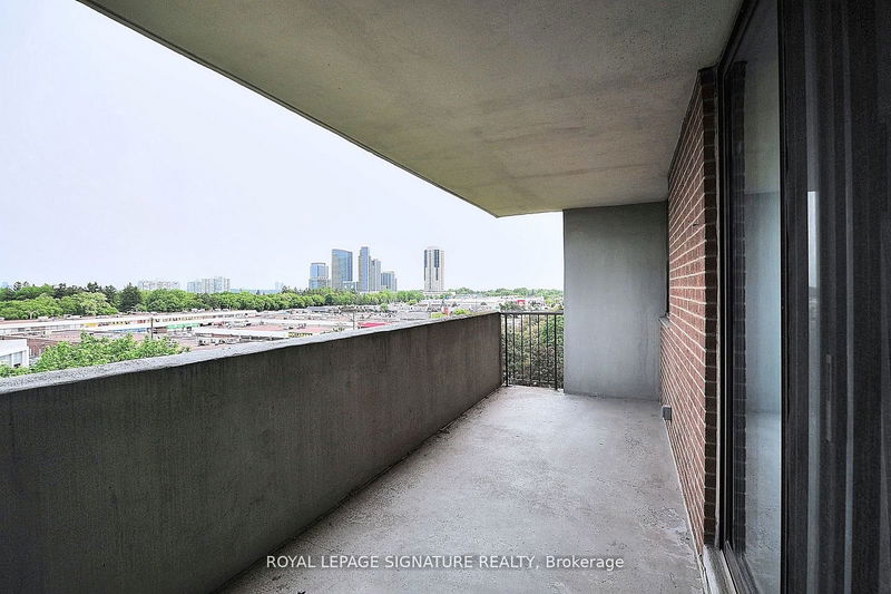 Preview image for 10 Tangreen Crt #702, Toronto