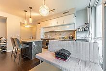 Preview image for 8 Mercer St #401, Toronto