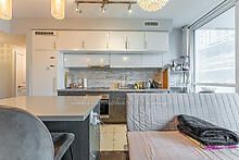 Preview image for 8 Mercer St #401, Toronto