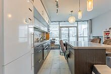 Preview image for 8 Mercer St #401, Toronto