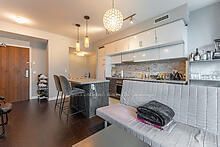 Preview image for 8 Mercer St #401, Toronto