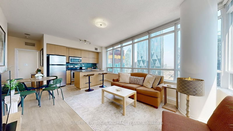 Preview image for 65 Bremner Blvd #2810, Toronto