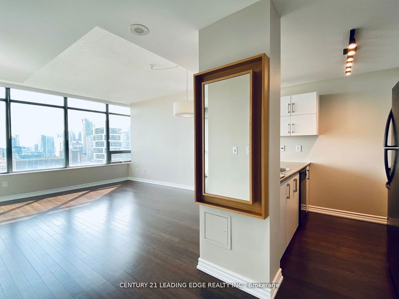 Preview image for 281 MUTUAL St #2402, Toronto