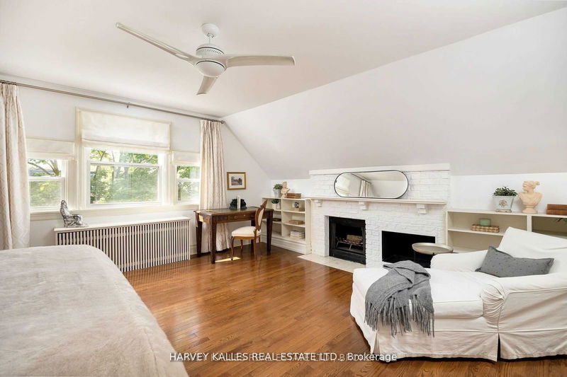 Preview image for 135 Admiral Rd, Toronto