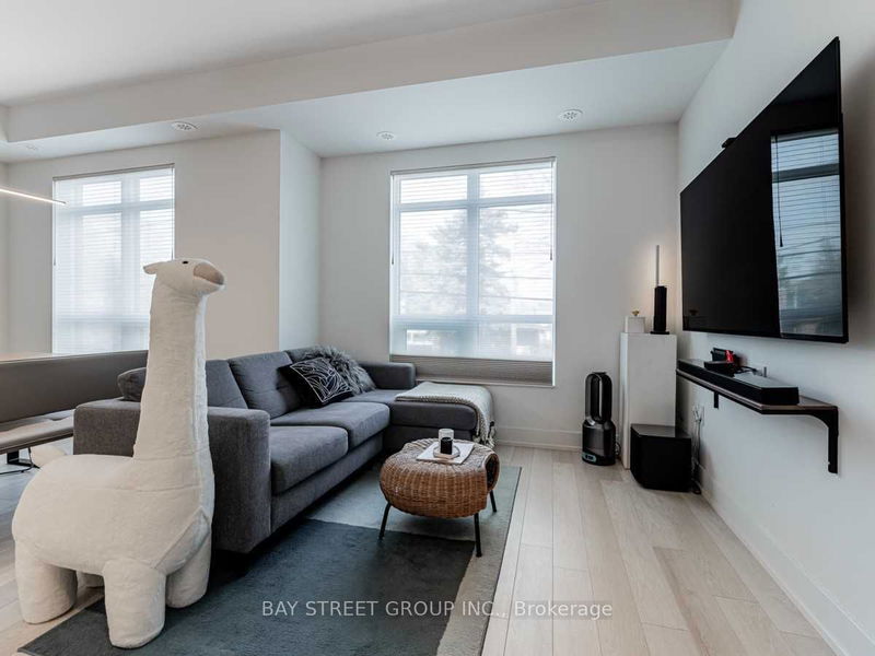 Preview image for 52 Holmes Ave #10, Toronto