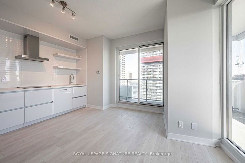 Preview image for 2221 Yonge St #1202, Toronto