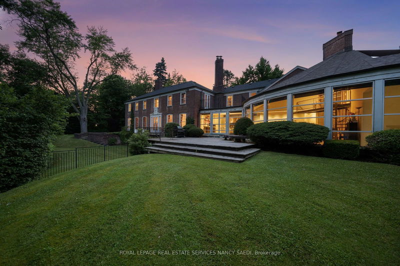 Preview image for 7 Alderbrook Dr, Toronto