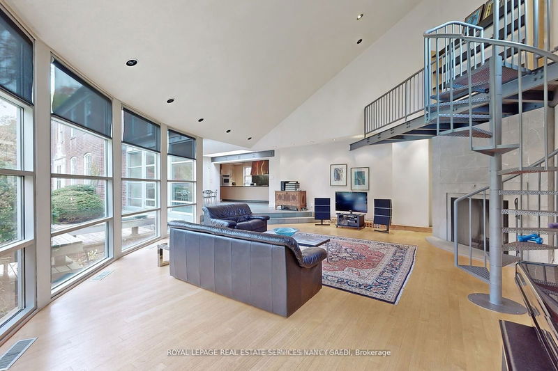 Preview image for 7 Alderbrook Dr, Toronto