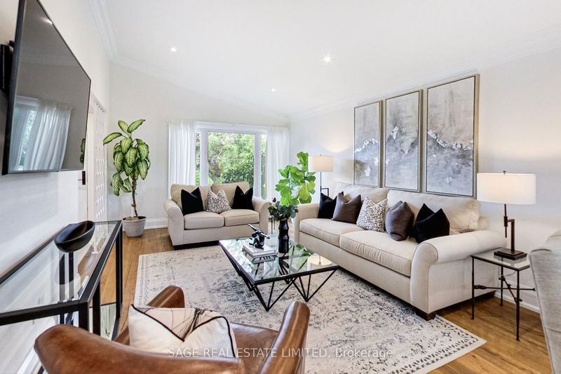 Preview image for 164 Sweeney Dr, Toronto