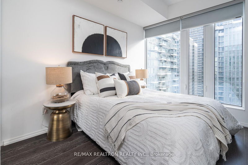 Preview image for 68 Shuter St #2305, Toronto