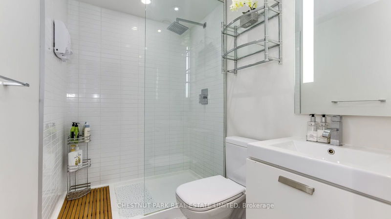 Preview image for 629 King St W #725, Toronto