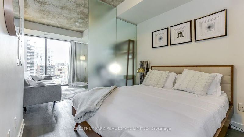 Preview image for 629 King St W #725, Toronto