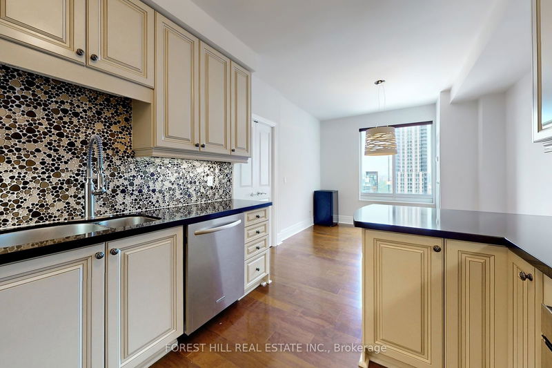 Preview image for 35 Balmuto St #3401, Toronto