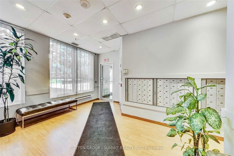 Preview image for 15 Maplewood Ave #208, Toronto