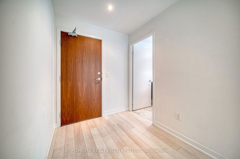 Preview image for 117 Mcmahon Dr #603, Toronto