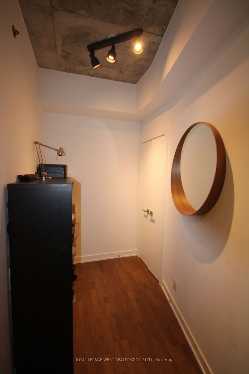 Preview image for 15 Beverly St #503, Toronto