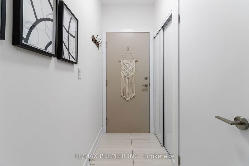 Preview image for 1486 Bathurst St #404, Toronto