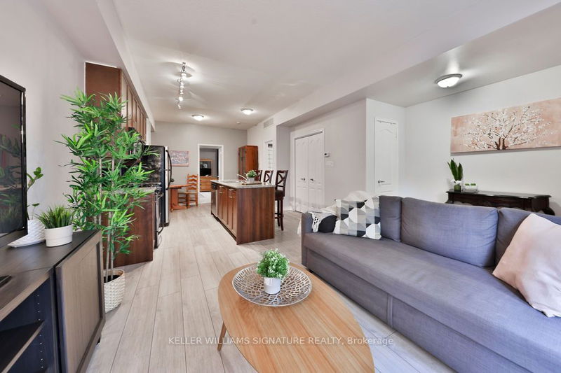 Preview image for 98 Carr St S #7, Toronto