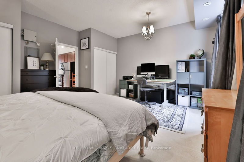 Preview image for 98 Carr St S #7, Toronto